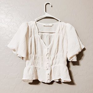 ASTR Off white button up puff sleeve cropped blouse